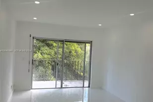 13987 NE 2nd Ave, Miami, FL 33161 - Photo 16