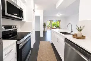 2452 Centergate Dr, Miramar, FL 33025 - Photo 12