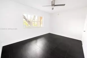 2452 Centergate Dr, Miramar, FL 33025 - Photo 30