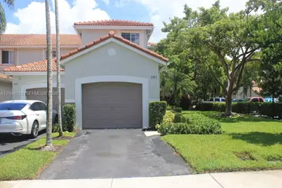 3901 San Simeon Ln, Weston, FL 33331 - Photo 1