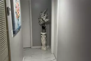 819 NE 199th St, Miami, FL 33179 - Photo 6