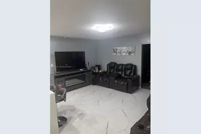 819 NE 199th St #6-101, Miami, FL 33179 - Photo 4