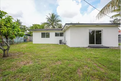 19531 NW 1st Pl, Miami Gardens, FL 33169 - Photo 22