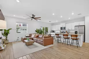 826 SE 17th St, Homestead, FL 33034 - Photo 4