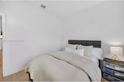 826 SE 17th St, Homestead, FL 33034 - Photo 14