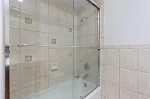 1772 NE 9th St, Fort Lauderdale, FL 33304 - Photo 18