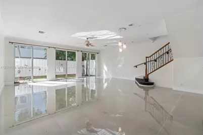 1772 NE 9th St #7, Fort Lauderdale, FL 33304 - Photo 2