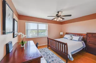 401 Golden Isles Dr, Hallandale Beach, FL 33009 - Photo 28