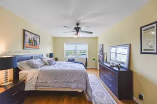 401 Golden Isles Dr, Hallandale Beach, FL 33009 - Photo 18