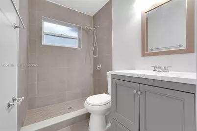 746 SW 4th St #1, Dania Beach, FL 33004 - Photo 18