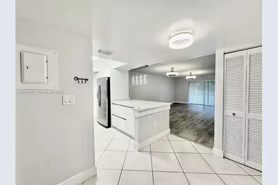 8600 NW 34th Pl #B102, Sunrise, FL 33351 - Photo 2