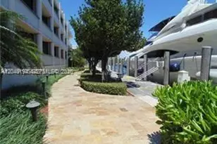 19707 Turnberry Way, Aventura, FL 33180 - Photo 2