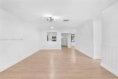 7022 SW 19th Ct, North Lauderdale, FL 33068 - Photo 16