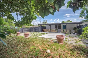 7022 SW 19th Ct, North Lauderdale, FL 33068 - Photo 6