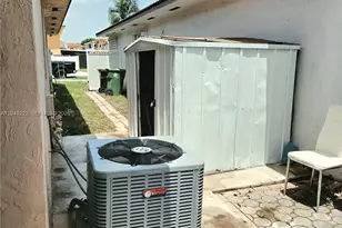 7789 W 34th Ln, Hialeah, FL 33018 - Photo 30