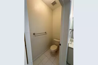 4952 Tradewinds Ter #506, Dania Beach, FL 33312 - Photo 14