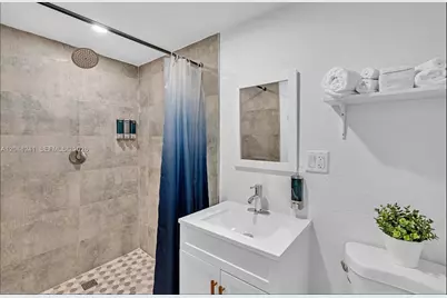 860 NW 17th Ct, Miami, FL 33125 - Photo 26