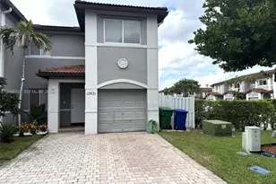 12821 SW 29th St, Miramar, FL 33027 - Photo 2