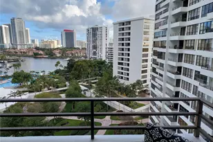 600 SE Three Islands Blvd, Hallandale Beach, FL 33009 - Photo 12