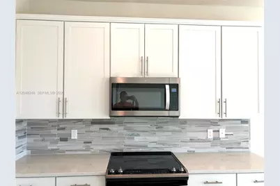 4984 Greenway Dr #, Hollywood, FL 33021 - Photo 6