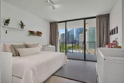 1901 Brickell Ave #B1512, Miami, FL 33129 - Photo 16