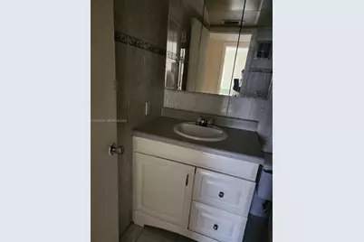 1621 NW 46th Ave #102, Lauderhill, FL 33313 - Photo 4