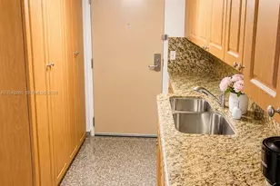 19201 Collins Ave, Sunny Isles Beach, FL 33160 - Photo 10