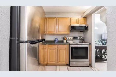 2851 E Sunrise Lakes Dr #106, Sunrise, FL 33322 - Photo 8