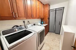 45 SE 14th St, Dania Beach, FL 33004 - Photo 2