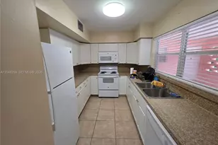 6130 Funston St, Hollywood, FL 33023 - Photo 16