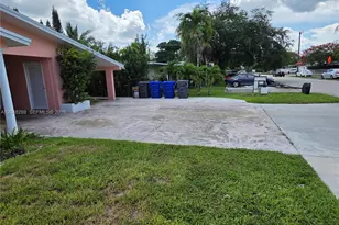 6130 Funston St, Hollywood, FL 33023 - Photo 4