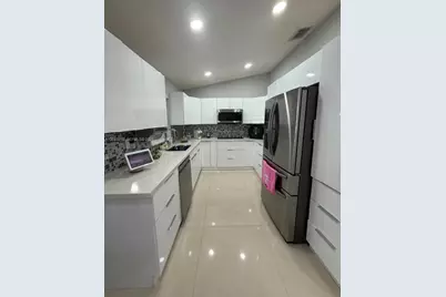 14305 SW 182nd Ter #0, Miami, FL 33177 - Photo 20