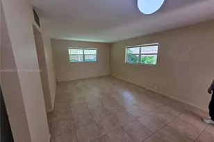 6130 Funston St, Hollywood, FL 33023 - Photo 8
