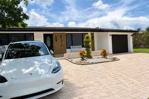 9170 NW 24th Pl, Sunrise, FL 33322 - Photo 1