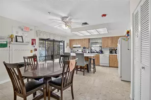 12104 Landing Way, Cooper City, FL 33026 - Photo 8