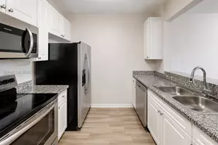 900 SW 8th St, Miami, FL 33130 - Photo 1