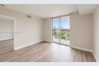 900 SW 8th St #1110, Miami, FL 33130 - Photo 4