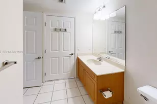 900 SW 8th St, Miami, FL 33130 - Photo 6