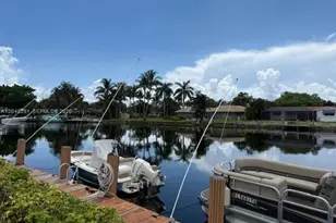 130 Cypress Club Dr, Pompano Beach, FL 33060 - Photo 46