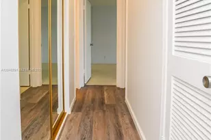 130 Cypress Club Dr, Pompano Beach, FL 33060 - Photo 16
