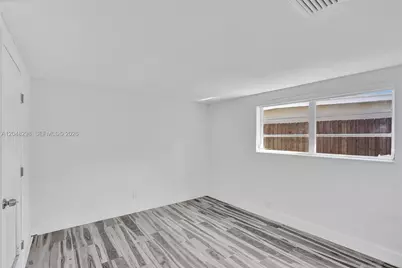 19260 NE 22nd Ave, North Miami Beach, FL 33180 - Photo 28