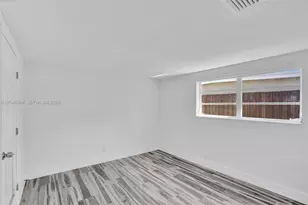 19260 NE 22nd Ave, North Miami Beach, FL 33180 - Photo 28