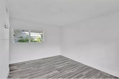 19260 NE 22nd Ave, North Miami Beach, FL 33180 - Photo 32