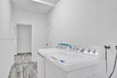19260 NE 22nd Ave, North Miami Beach, FL 33180 - Photo 54