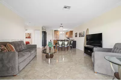 1000 Hillcrest Ct #303, Hollywood, FL 33021 - Photo 8