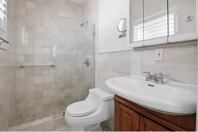 1000 Hillcrest Ct #303, Hollywood, FL 33021 - Photo 10