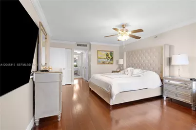 6423 Collins Ave #703, Miami Beach, FL 33141 - Photo 34