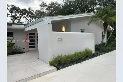 2280 NE 201st St, Miami, FL 33180 - Photo 1