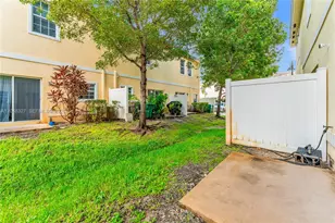 4040 NW 11th St, Lauderhill, FL 33313 - Photo 38