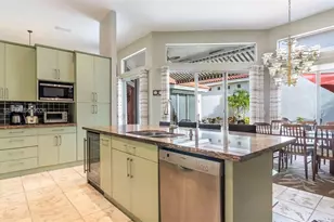 1221 E Bel Aire Dr E, Pembroke Pines, FL 33027 - Photo 12